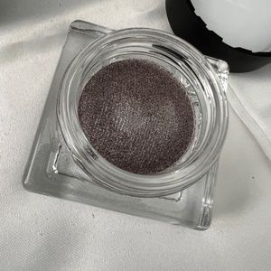 Shiseido Aura Dew highlighter for Face, Eyes, Lips